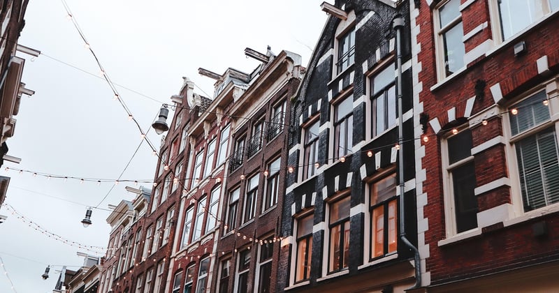 Amsterdam im Winter: Magische Grachten, gemütliche Cafés & beste Aktivitäten
