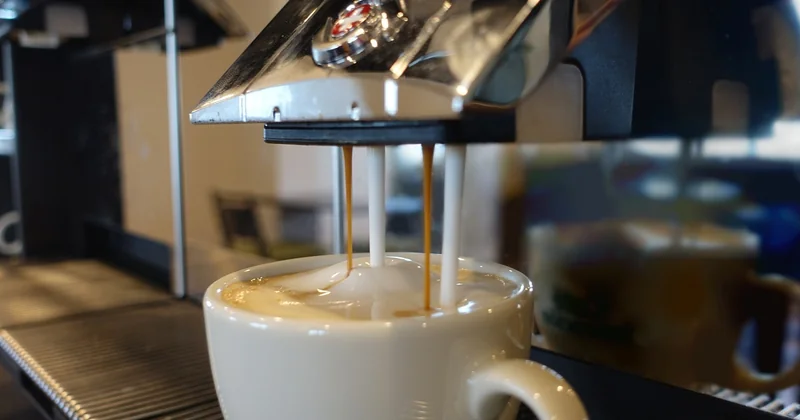 Was gehört zu einer Fika? Gebäck, Kaffee und die große Ausnahme