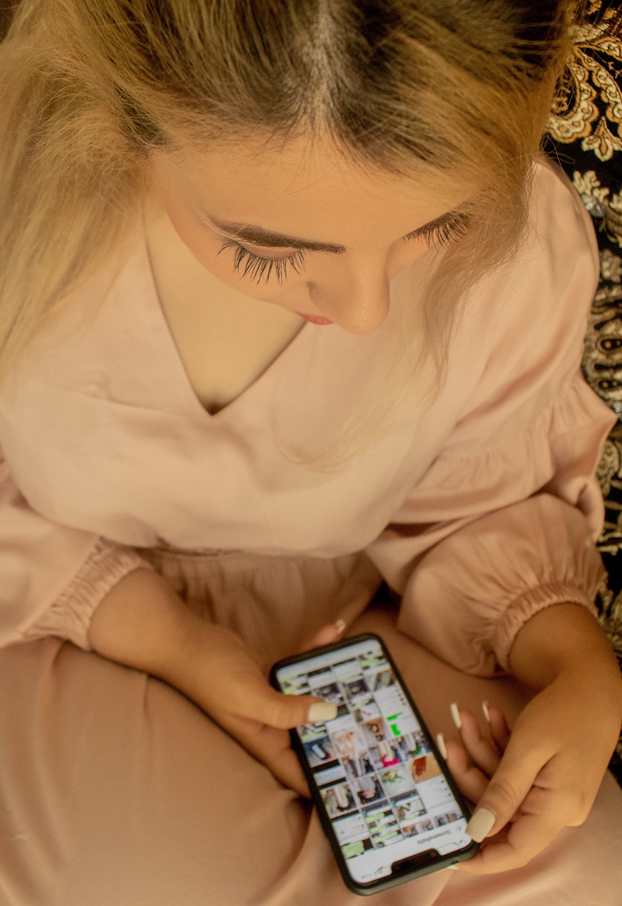 entdecken sie die besten fashion apps, um ihren stil zu verbessern, die neuesten modetrends zu verfolgen und ihre garderobe digital zu organisieren.