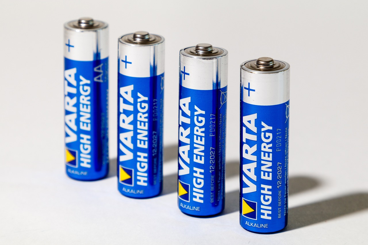 erfahren sie mehr über die neuesten fortschritte in der batterietechnologie, innovative energiespeicherlösungen und nachhaltige entwicklungen für eine bessere zukunft.